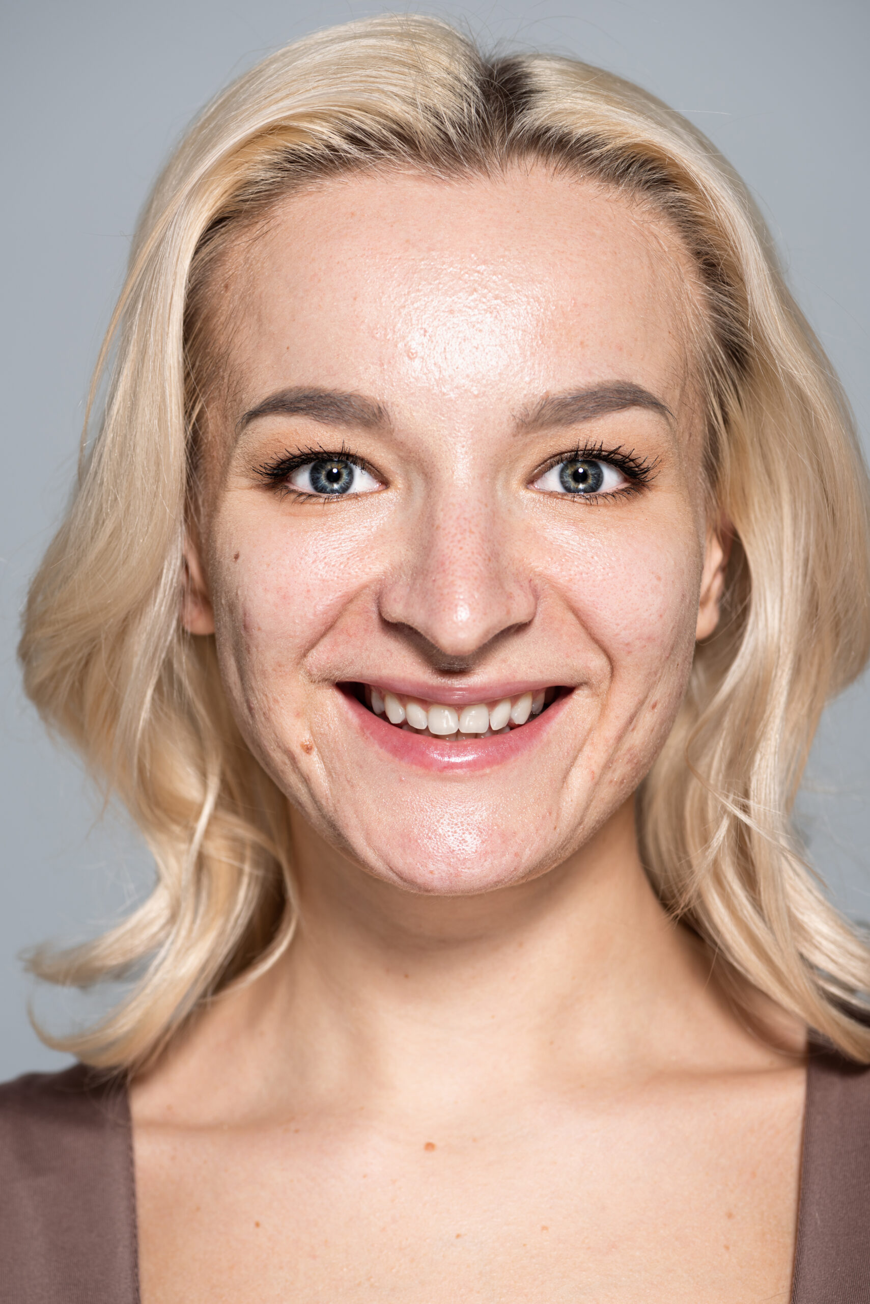 Headshot of a smiling blonde woman used for a client testimonial at Private Concierge Care in Connecticut